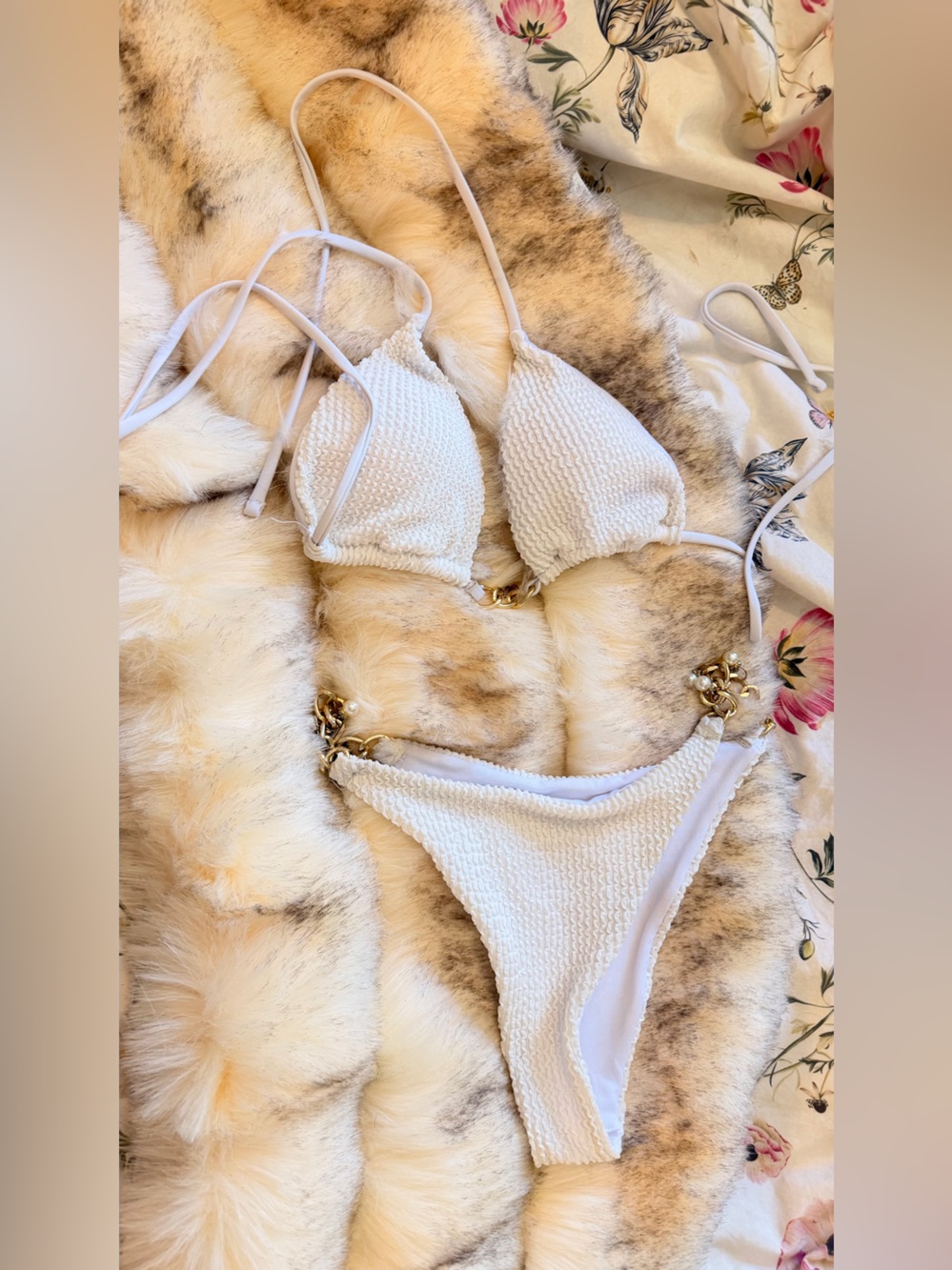 White Textured Triangle Bikini Set with Gold Chain Accents